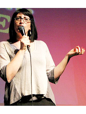 Jenny Craig Lawsuit: Comic Alleges 1,000 Gallstones from Program