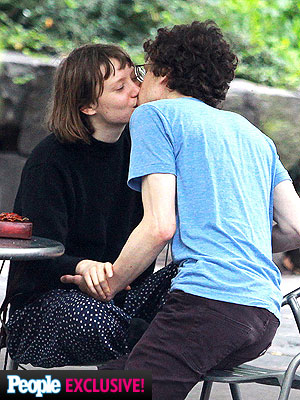 Is Jesse Eisenberg Dating Mia Wasikowska