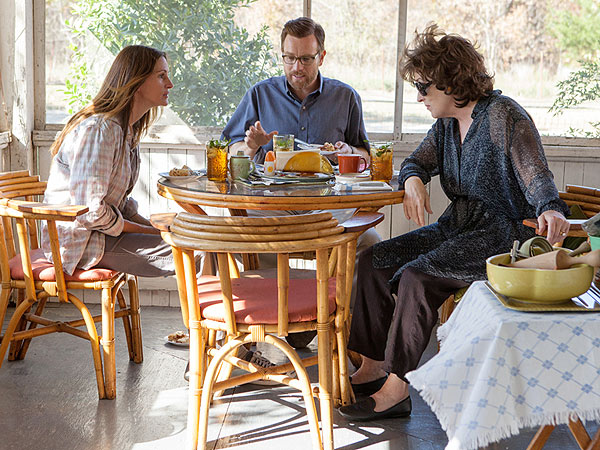 August: Osage County Movie Review: Campy Classic-to-Be or Prestige Film?