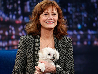Why Susan Sarandon's Dog Started Tweeting | Jimmy Fallon, Susan Sarandon
