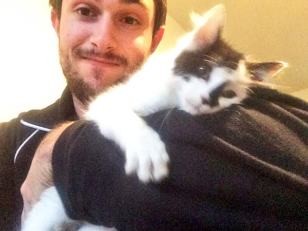 The Daily Treat: Cat Gets Stuck in Vending Machine; College Students Live-Tweet the Ordeal