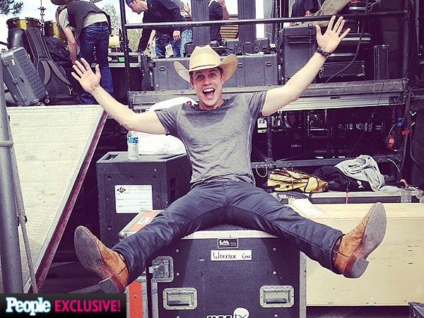 Dustin Lynch at Party for a Cause, Academy of Country Music Awards