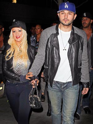 Star Tracks: Star Tracks: Tuesday, April 9, 2013 | Christina Aguilera