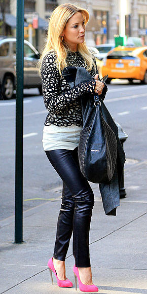 Love Her Outfit!