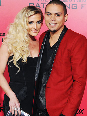 Ashlee Simpson Engaged to Evan Ross