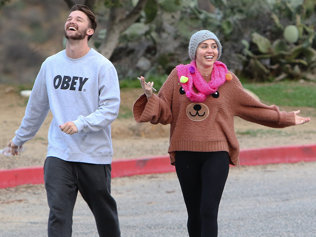 Miley Cyrus Bonds with Arnold Schwarzenegger over Holidays