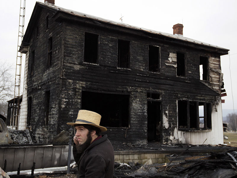Family Pregnant After Losing Seven Children in Fire