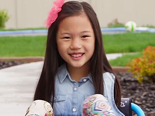 7-Year-Old Girl Born Without Arms Uses Her Feet to Eat, Write and Ride a Bike: 'Don't Let Anyone Stop You'