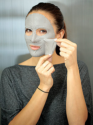WATCH AND SHOP: This Mud Sheet Mask Hybrid Is Genius