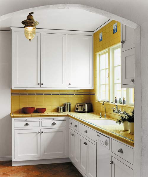new kitchen design for small spaced kitchen