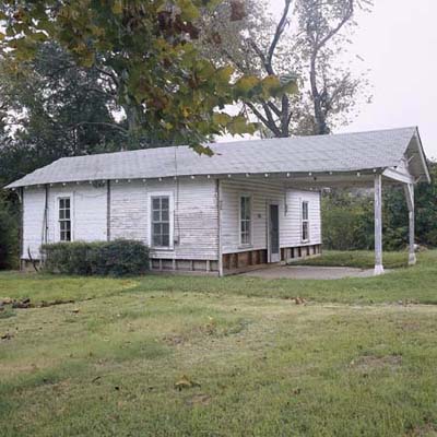 before shot of craftsman cottage