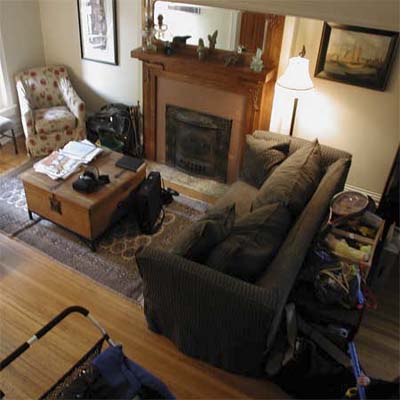 living room before staging