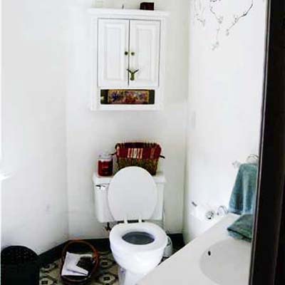Matching a Queen Anne Beauty Bathroom Remodel: Before
