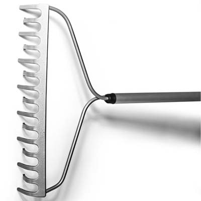 Fiskars rake with arrow-tipped steel teeth