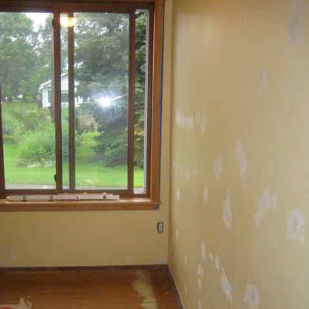 reader remodel kids room before