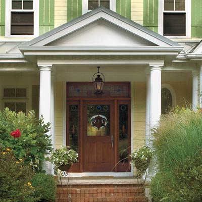 house with curb appeal and covered entry