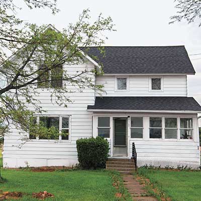 farmhouse in need of exterior makeover
