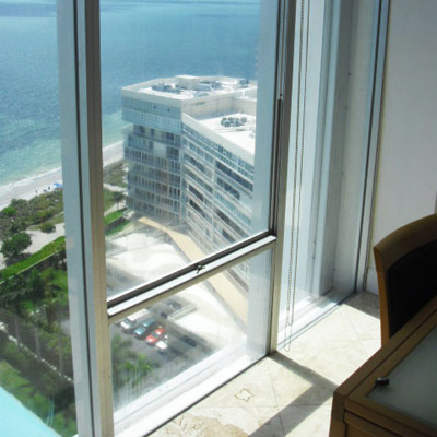 Single-hung window in hotel room
