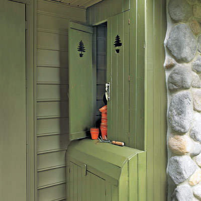 Outdoor built-in storage unit