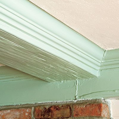 Crown molding in the Bedford Homestead 