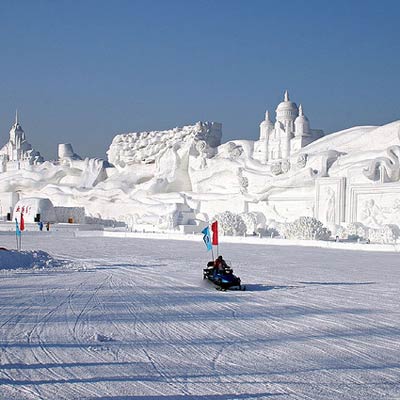 largest snow sculpture