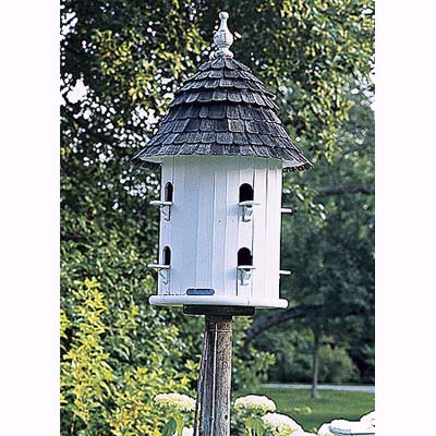 birdhouse in Litchfield, Connecticut, garden