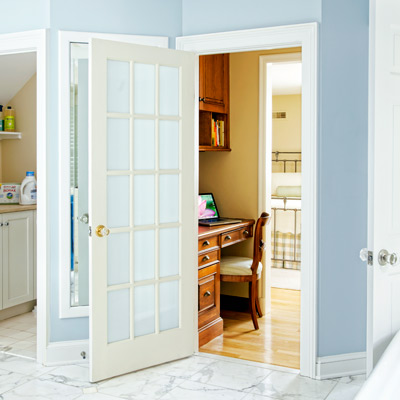 desk alcove between master bath and bedroom 