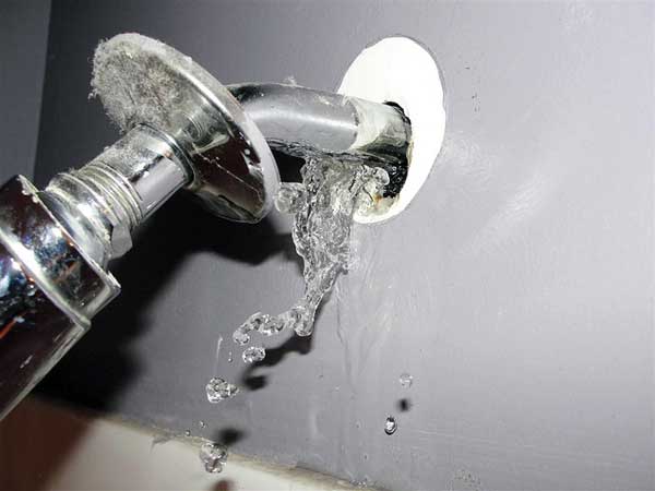 water shooting out of the wall behind the shower head  in the this old house Home Inspection Nightmares XXVIII gallery