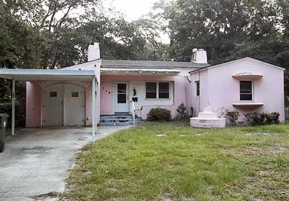 cottage before whole house remodel 