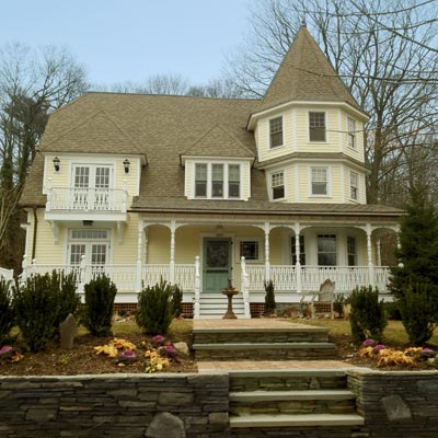 The House Has Life Again: After image for TOH Reader Remodel 2012