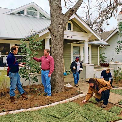 landscape contractor in eco-friendly front yard