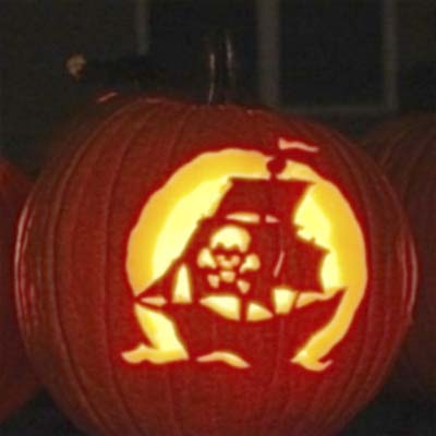 a pirate ship is this old house pumpkin carving contest winner