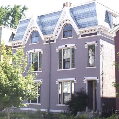 an old Italianate townhouse in Covington, Kentucky