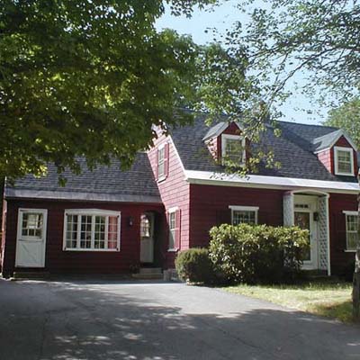 an old Cape Cod house in Douglas Park, Brunswick, Maine