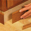 Concealing the platform of the platform of the entertainment center with baseboard molding
