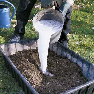 mix hypertufa ingredients