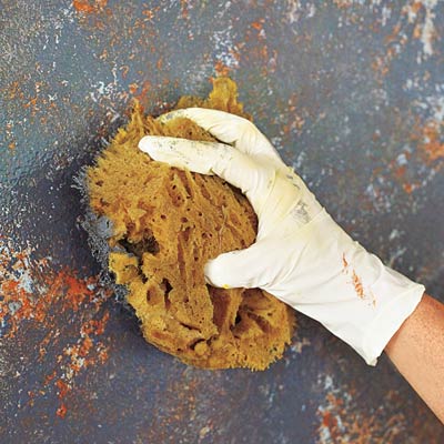 Sponge second top coat color on interior wall paint